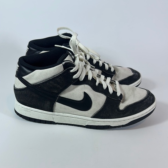 Nike Dunk Mid